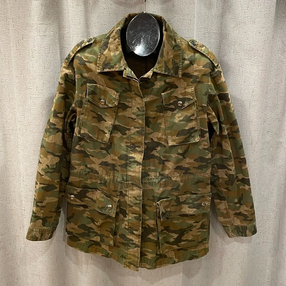 Banana Republic Men’s Army Camo 4 Pocket Jacket Medium Button Down Military Coat